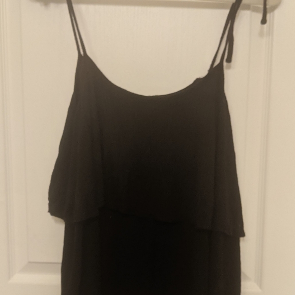 Black layered top - Picture 4 of 4